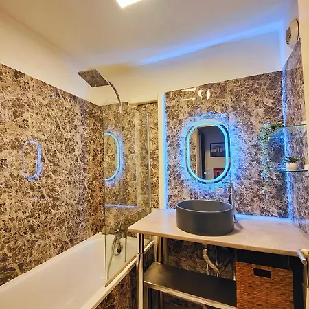 Cocoon'inn Бланьяк